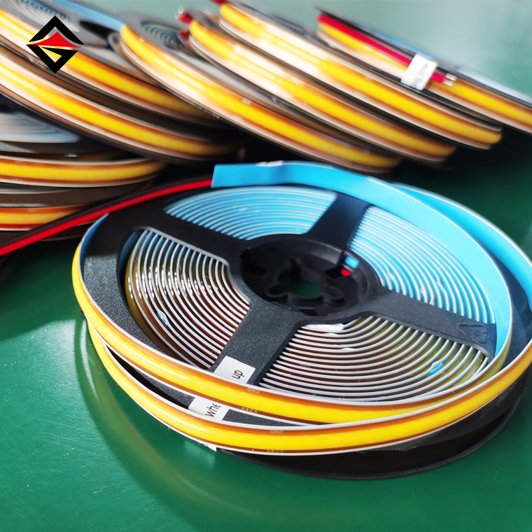 LED LIGHTS strips များ၏ voltage ရွေးချယ်ရေးအကြောင်းကို