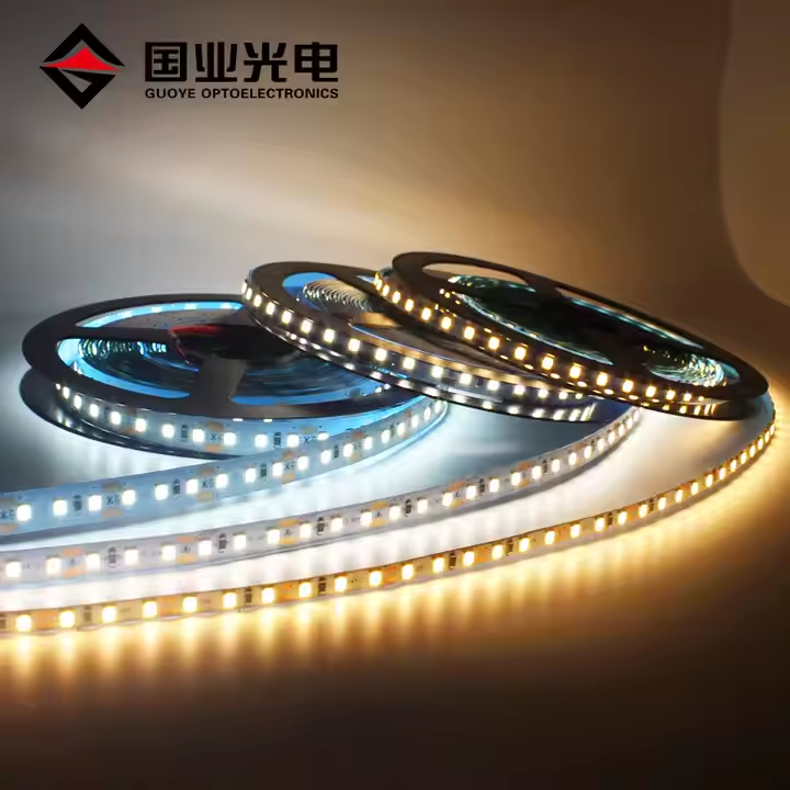 24V နှင့် 12V Light Strips အကြားခြားနားချက်ကဘာလဲ။